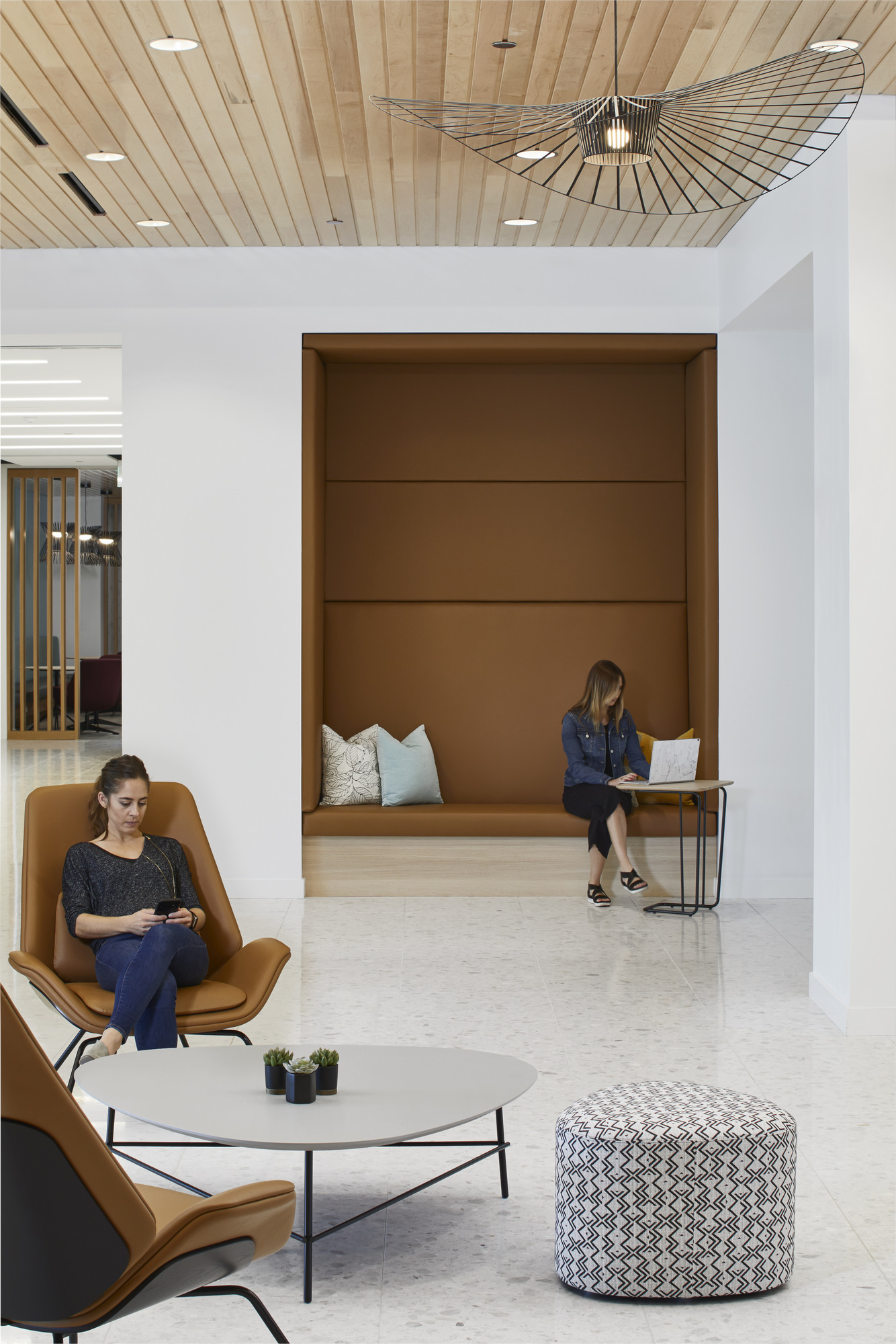 3M Austin reception and lounge furniture